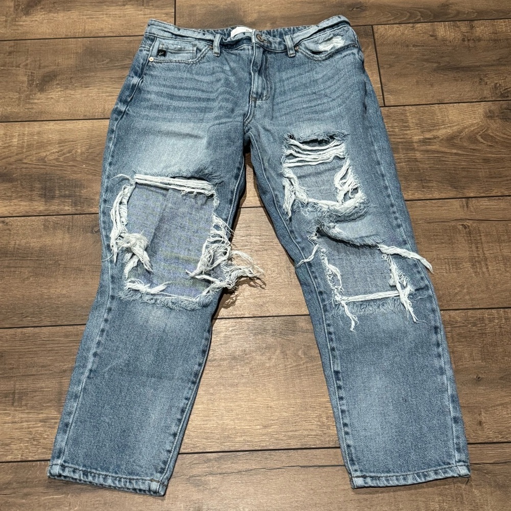 Women’s KanCan High Rise Relaxed Taper Denim Blue Jeans: Size 28 (9) *NWOT*